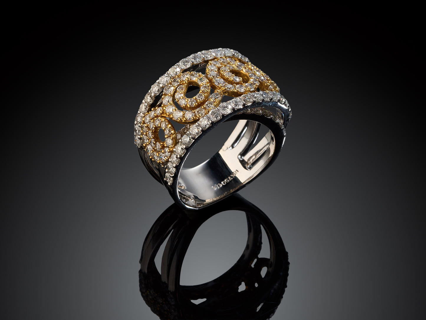 Кольцо с бриллиантами