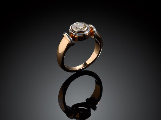 Кольцо с бриллиантом 1.00ct