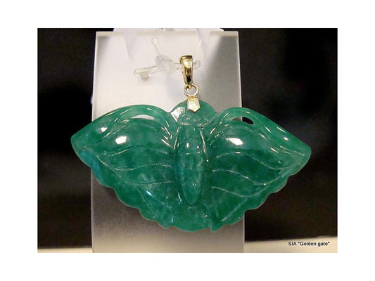 Золотой кулон с жадеитом