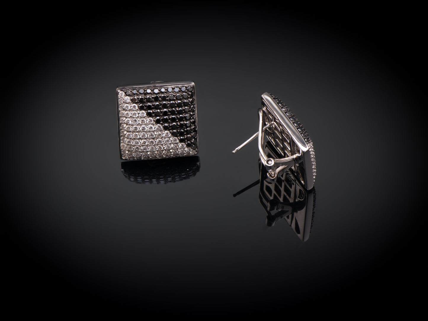 14kt white gold diamond earrings