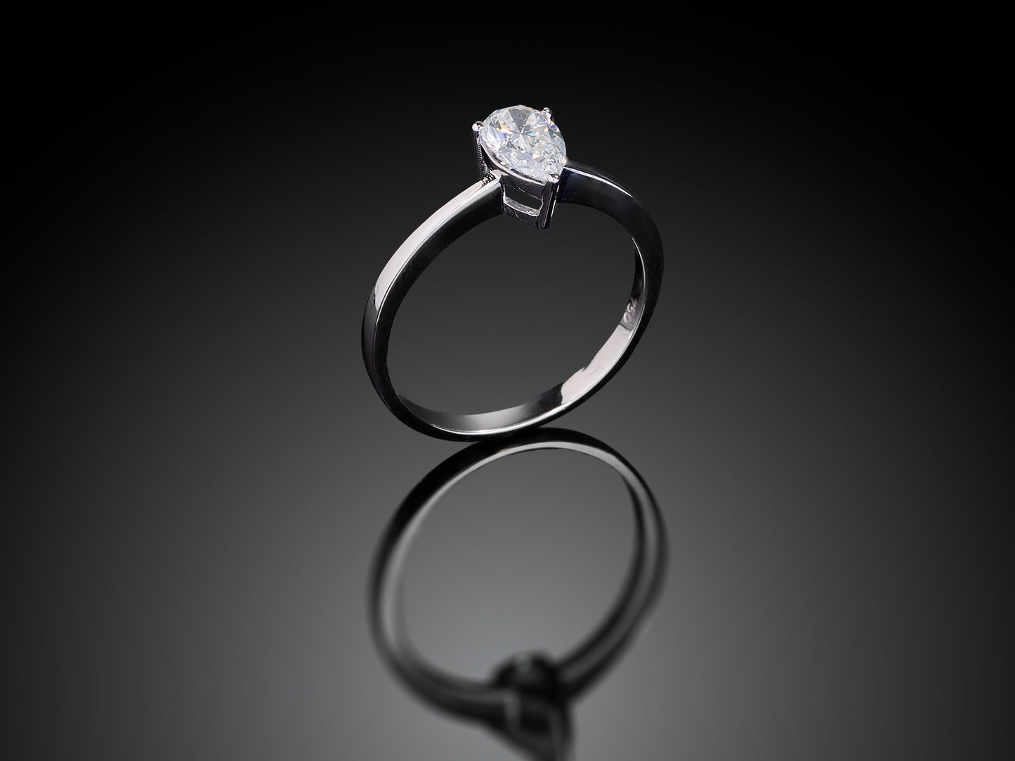 Кольцо с бриллиантом 0.60ct GIA