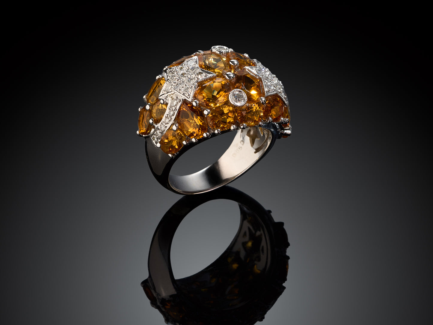 Кольцо с бриллиантами и цитринами