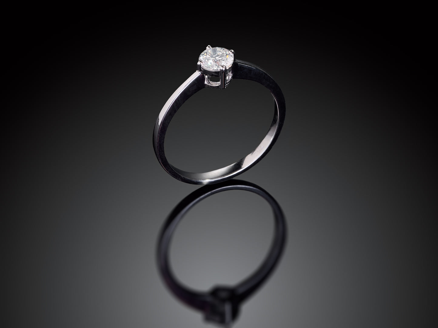 Кольцо с бриллиантом 0.40ct GIA