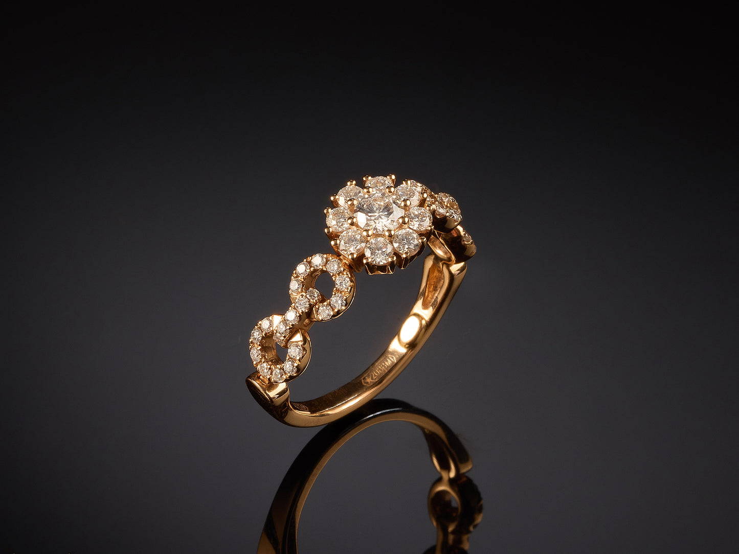 Gredzens ar briljantiem