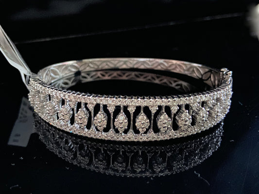 Браслет с бриллиантами