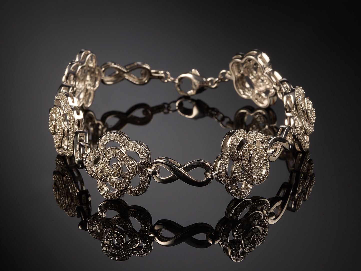 Браслет с бриллиантами