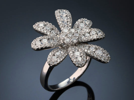 Кольцо с бриллиантами