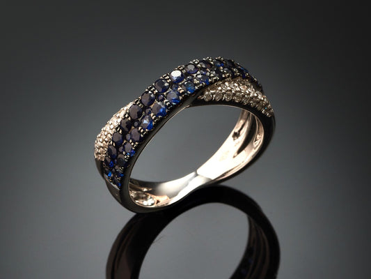 Кольцо с бриллиатнами и сапфирами