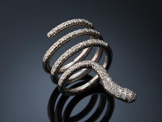 Кольцо с бриллиантами