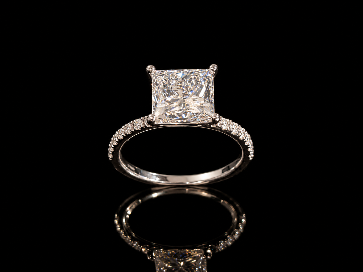 Gredzens ar Laboratorijā audzētiem briljantiem 3.54ct IGI