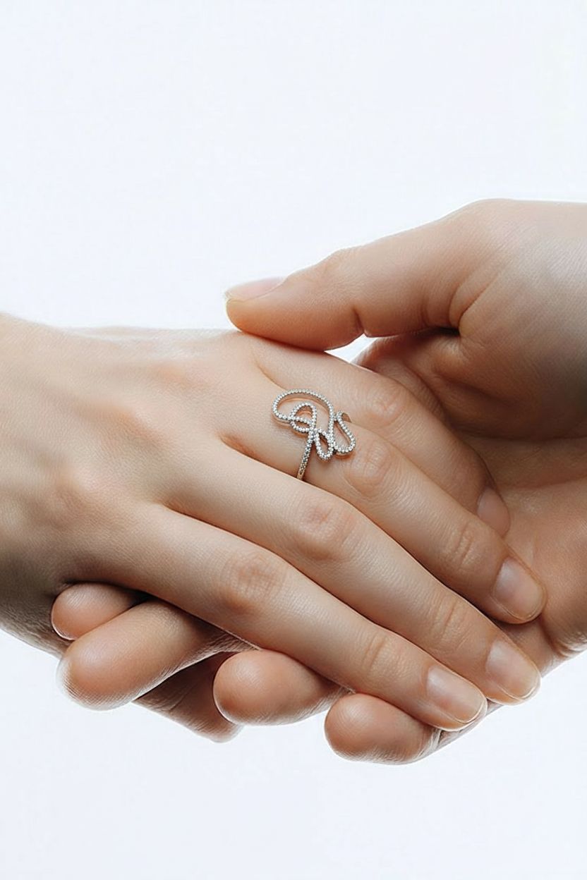 18kt white gold diamond ring