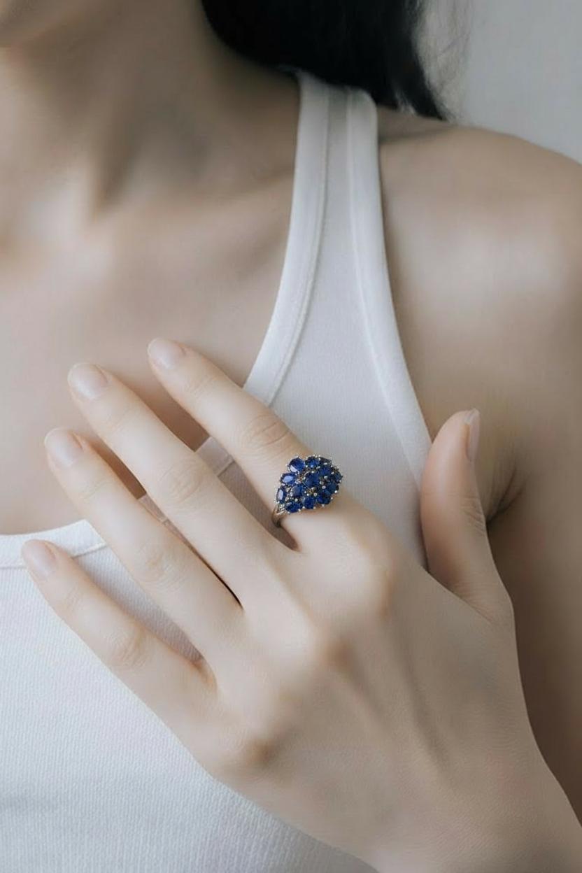 14kt white gold sapphire and diamond ring