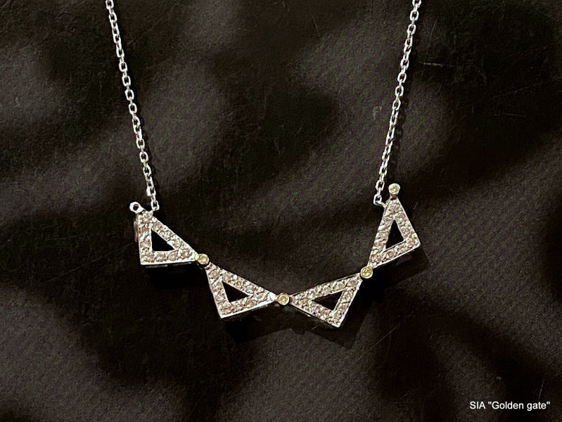 Ожерелье с бриллиантами