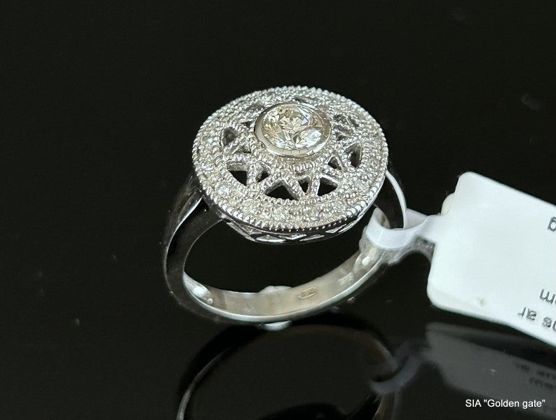 Кольцо с бриллиантами