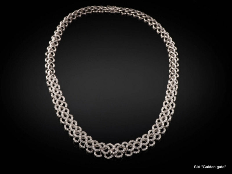 14kt white gold diamond necklace