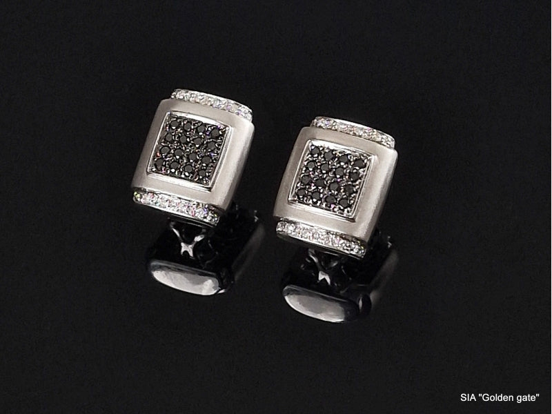 14kt white gold diamond earrings