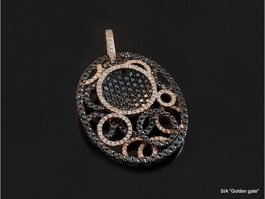 Кулон с бриллиантами