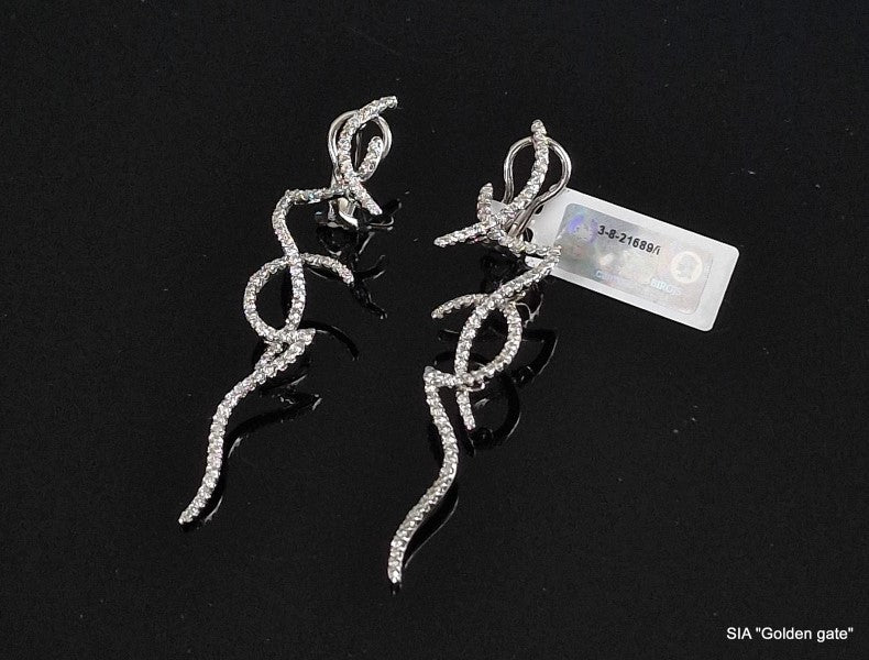 Auskari ar briljantiem