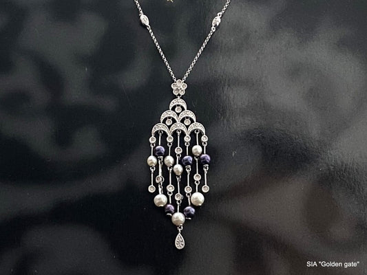 Ожерелье с бриллиантами и жемчугом