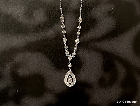 Ожерелье с бриллиантами