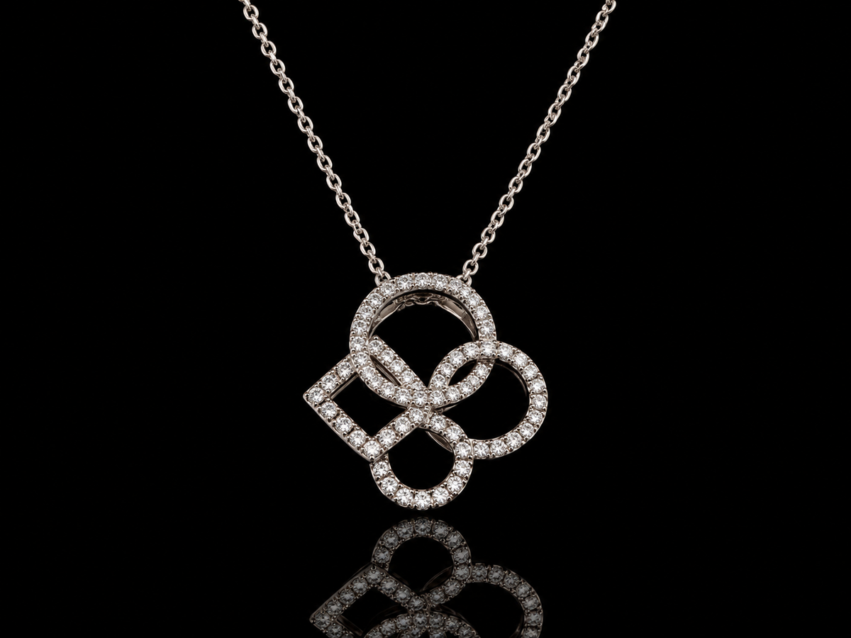 14kt white gold diamond pendant with chain