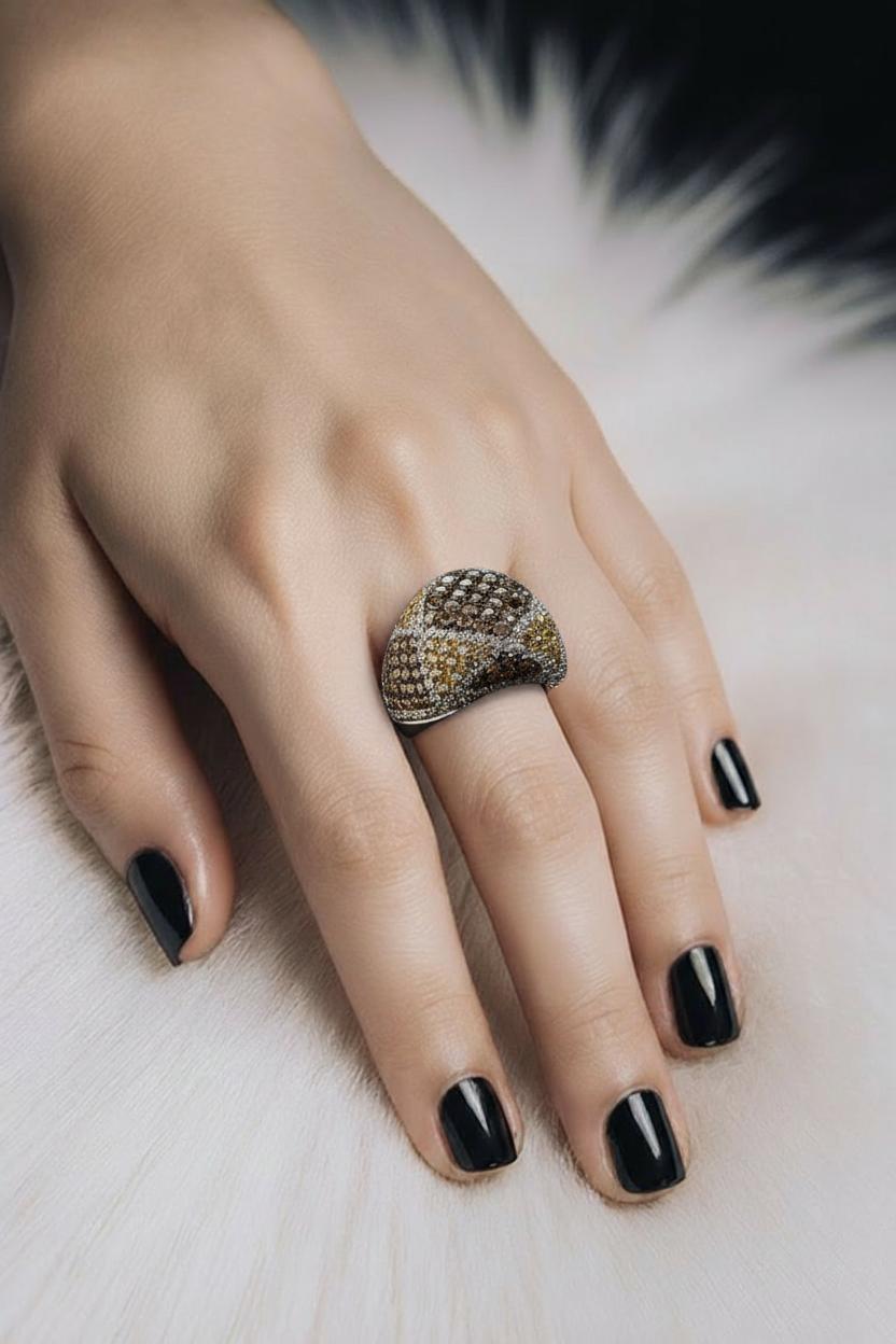 14kt white and yellow gold diamond ring