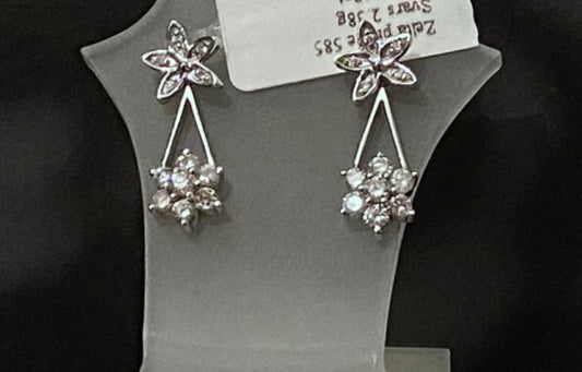 14kt white gold diamond earrings